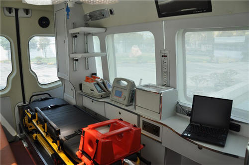 锦州救护车内部